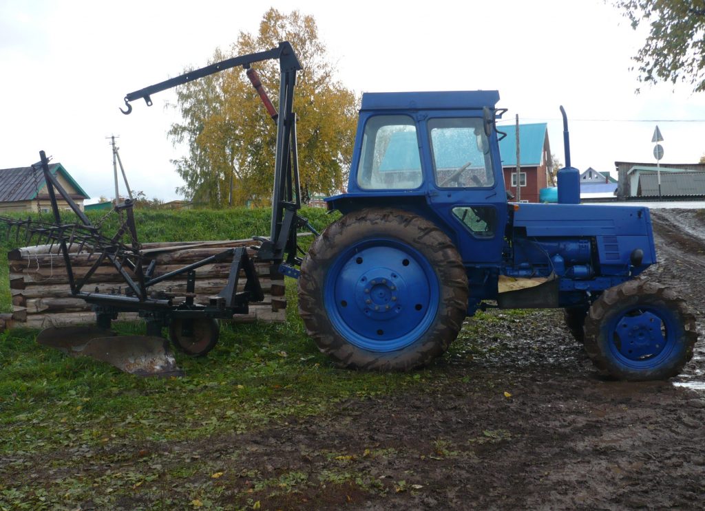 Права на трактор в Междуреченске